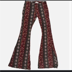 Flared leggings. Size L